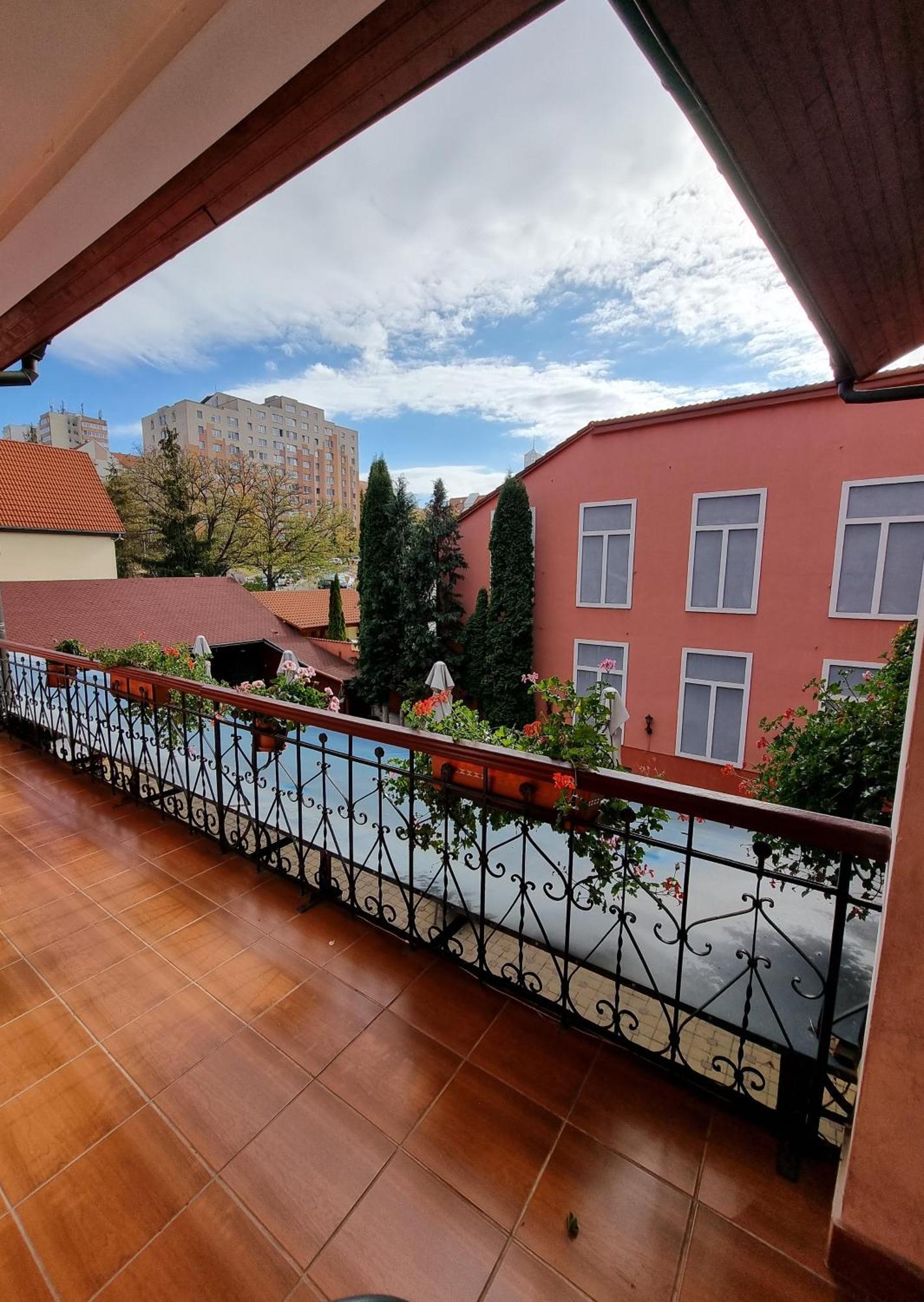 Pensiunea Korona And Restaurant Miercurea Ciuc Ngoại thất bức ảnh